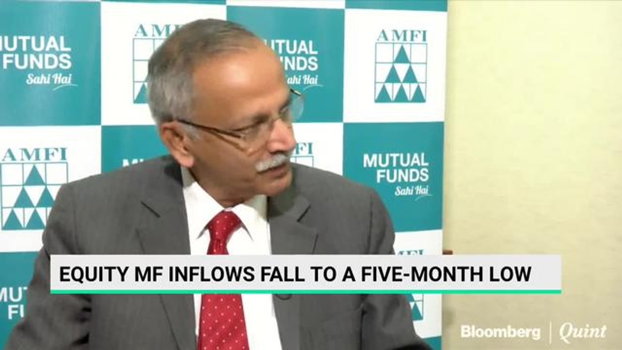 Mutual Fund Flows Turn Positive In October