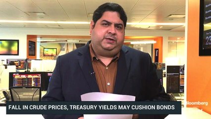 Government Maintains Borrowing Program; Rupee Seen Weak