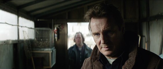 Un paseo por las tumbas Clip