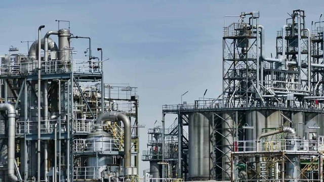 ¿Cómo afecta a Colombia el aumento del precio del petróleo tras conflicto en Europa?