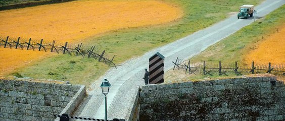 Red de libertad Tráiler (2)