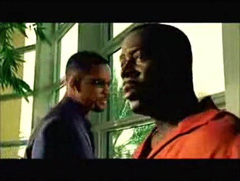 Dos policías rebeldes II Tráiler (3)