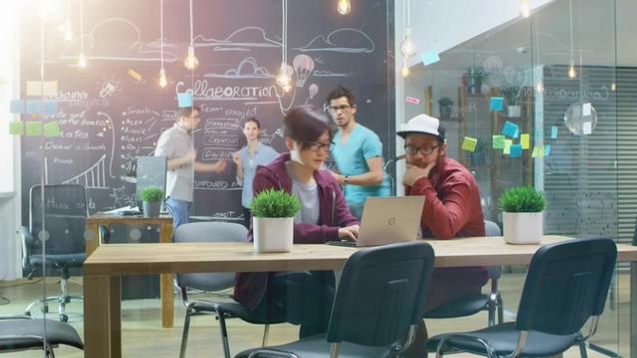 How Businesses Can Innovate To Beat Disruption (Pre Roll)