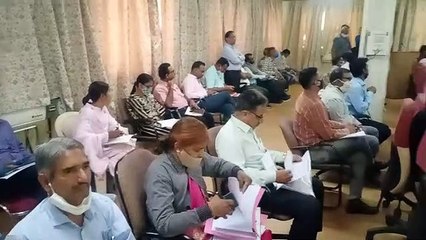 पात्र व्यक्ति को मिले योजनाओं का लाभ : संभागीय आयुक्त