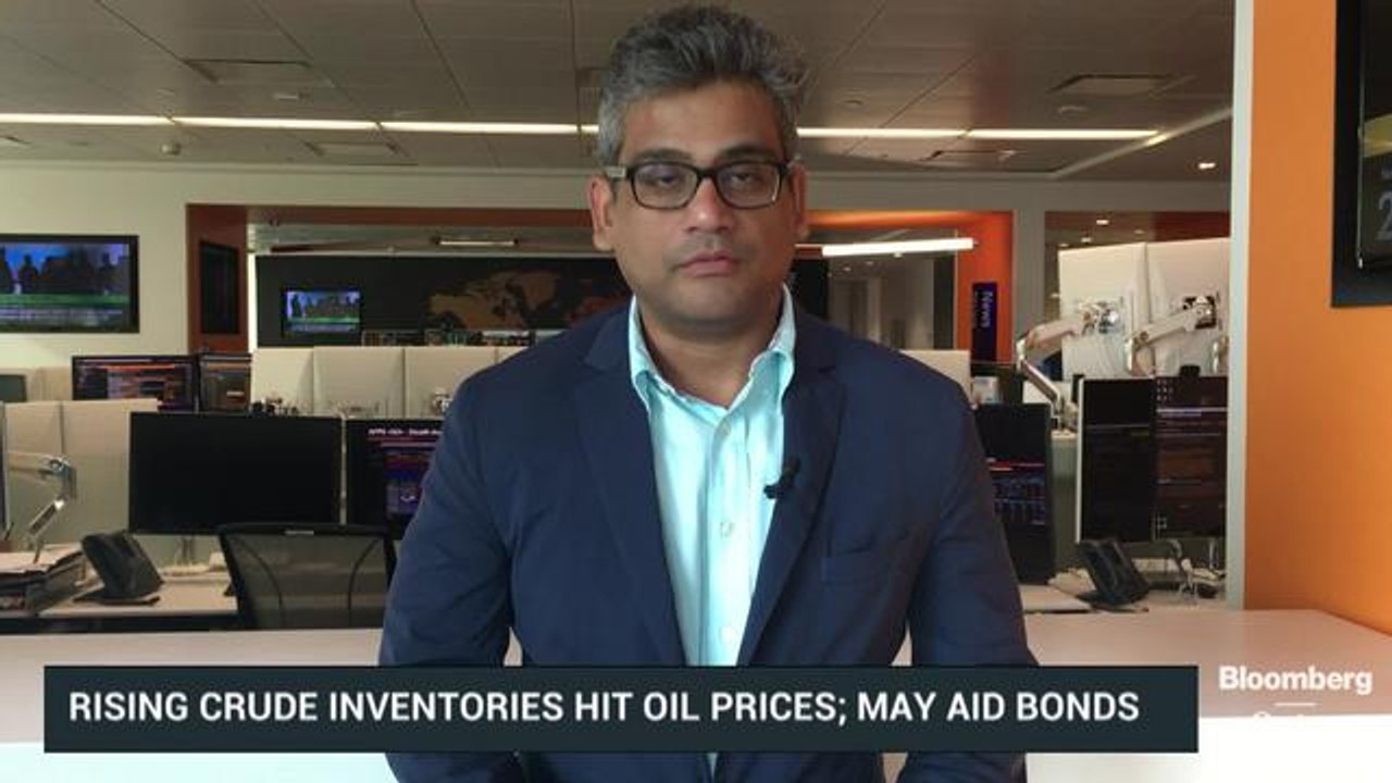 Strength Seen In Currency, Bonds