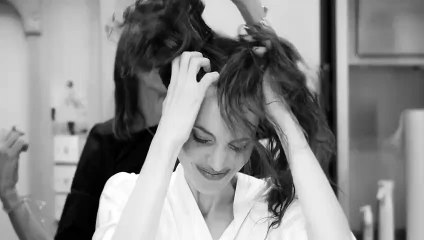 Angelina Jolie se transforma en Maléfica