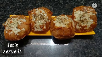 Cheesy Masala Pav Recipe | Jaya's Global Kitchen
