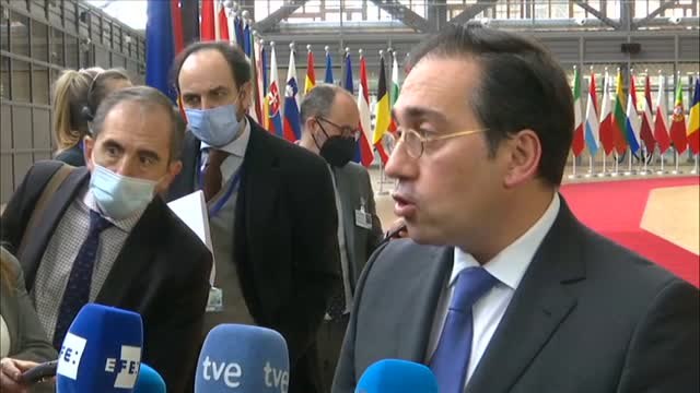 Albares: No puede ser que esta guerra le salga gratis a Vladimir Putin