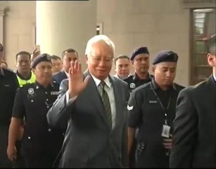 Najib mengaku tidak bersalah terima RM42 juta