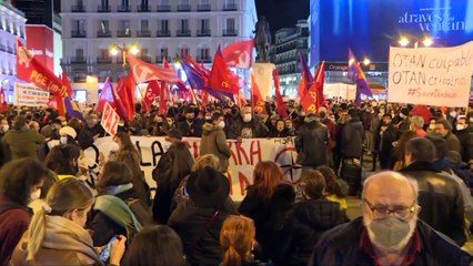 Cientos de manifestantes reclaman el "no a la guerra"