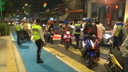 Tujuh 'superman' ditahan polis trafik