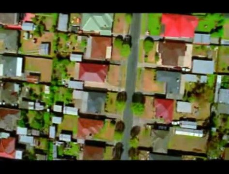 Espejos siniestros Tráiler (2)