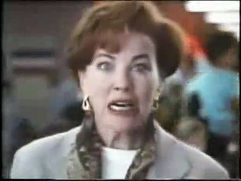 Mi pobre angelito 2: Perdido en Nueva York Tráiler