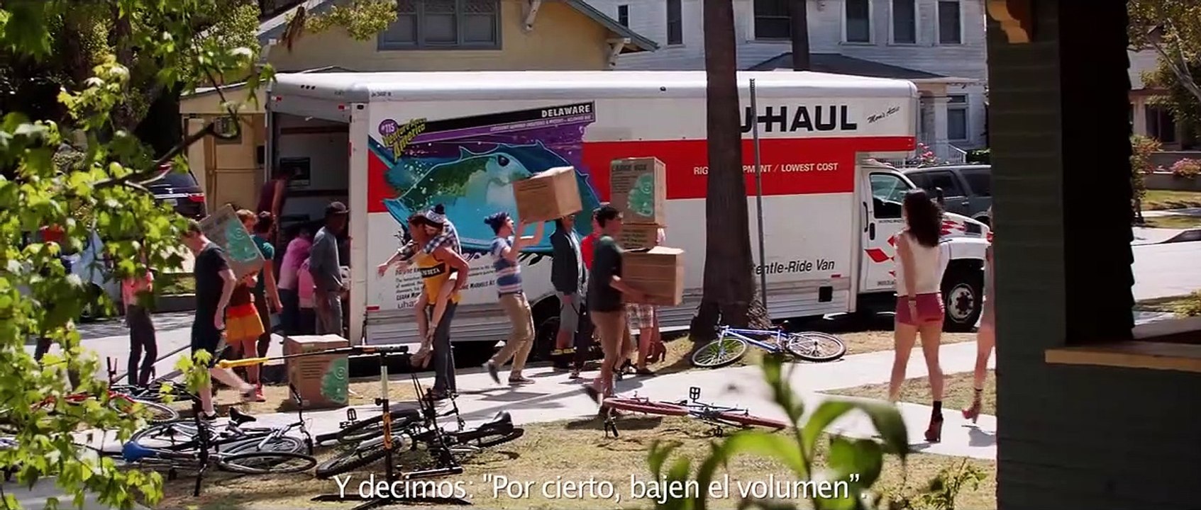 Buenos vecinos: Trailer subtitulado