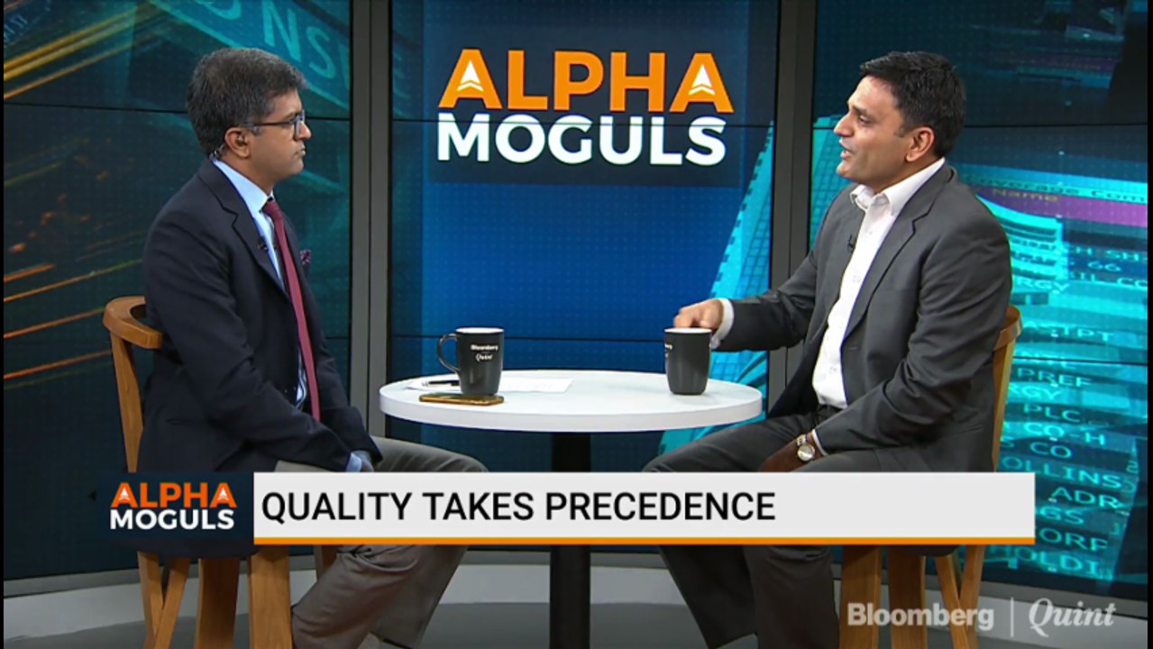 Adviser Managing $15-Billion Assets Has A Word...