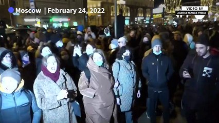 Russian police arrest anti-war protesters in Saint Petersburg