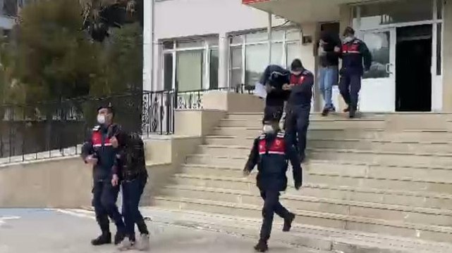 'Kaymakamlıktan geliyoruz' yalanıyla yaşlı kadınların altınlarını çaldılar
