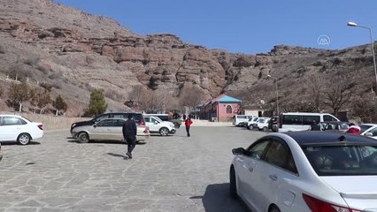 Nahçıvan'ın turizm merkezi Ashab-ı Kehf mağaraları