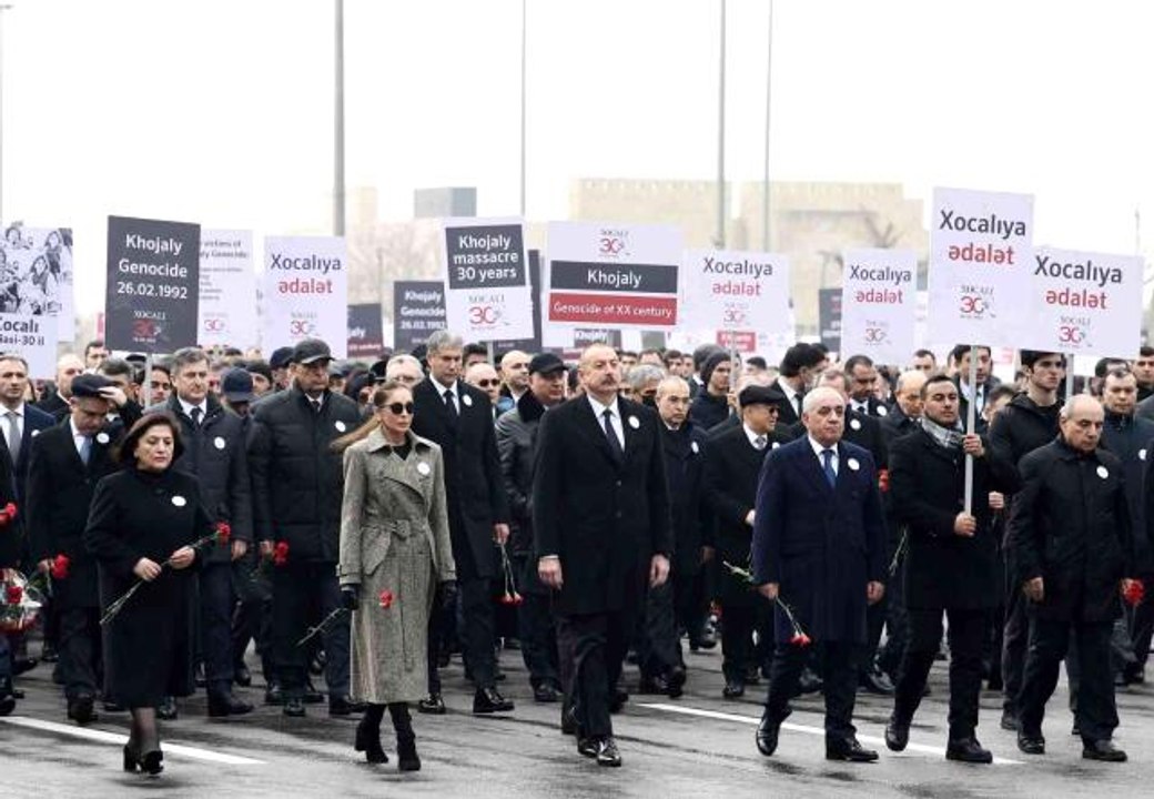 Azerbaycan halkı Hocalı Katliamı'nı 30. yıl dönümünde anıyorBakü Büyükelçisi Bağcı: "Türkiye bu davada yine Azerbaycan'ın yanındadır"