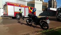 Caminhão do Corpo de Bombeiros se envolve em colisão com motociclista no Centro de Cascavel
