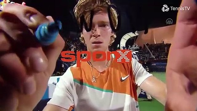 Rus sporcu Rublev'den savaşa hayır mesajı