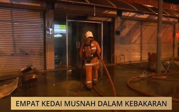 Empat kedai musnah dalam kebakaran