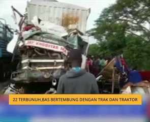 22 terbunuh, bas bertembung dengan trak dan traktor