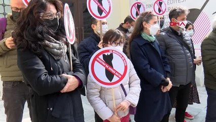 İSTANBUL-KADIKÖY'DE RUSYA'NIN UKRAYNA'YA SALDIRISI PROTESTO EDİLDİ