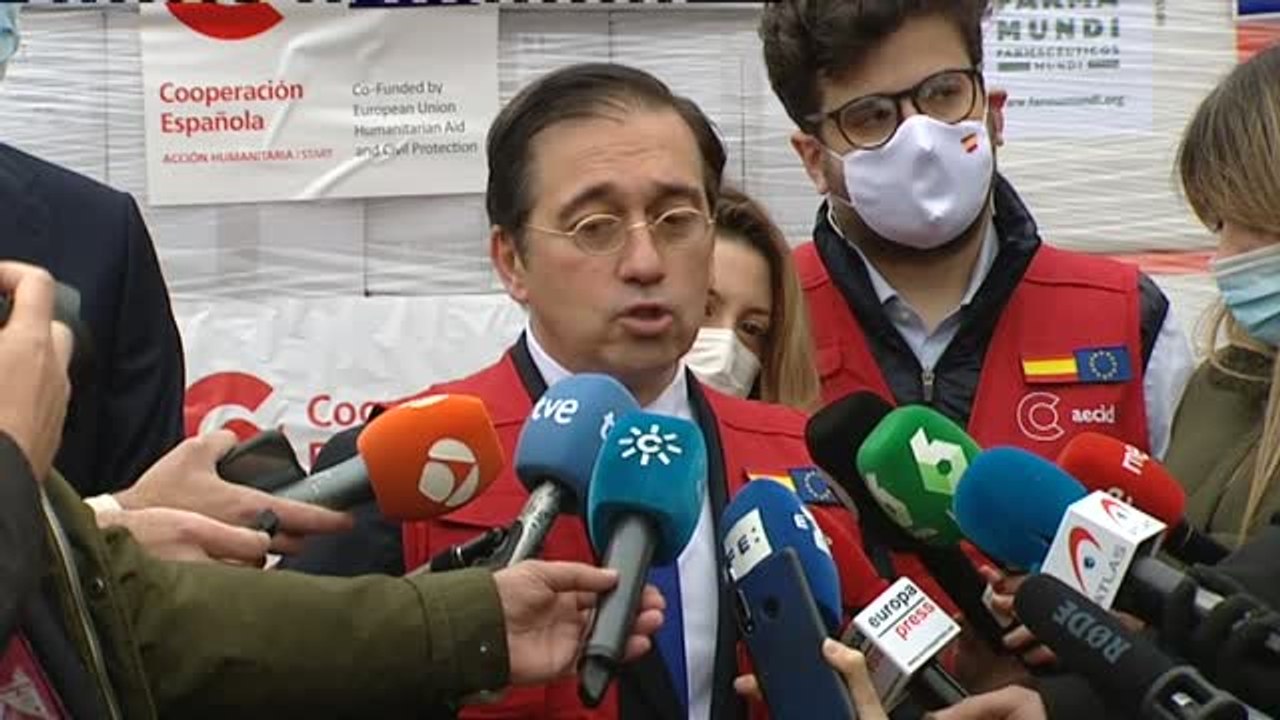 Albares: "Nos consta en torno a 100 españoles que decidieron quedarse en Ucrania"