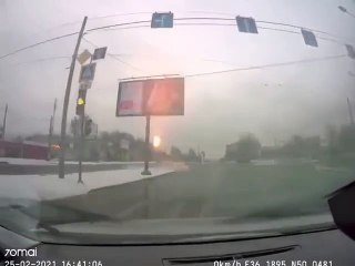 Ce conducteur ukrainien est au pire endroit au pire moment - Kharkov