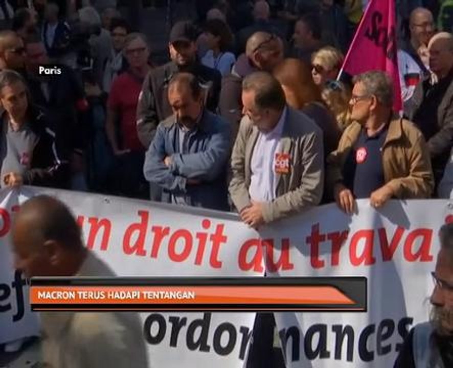 Macron terus hadapi tekanan