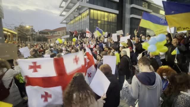 Rusya'nın Ukrayna'ya saldırısı Tel Aviv'de protesto edildi