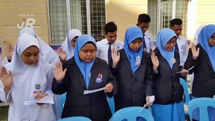 #AWANIJr: Guru Muda vs Guru Berusia