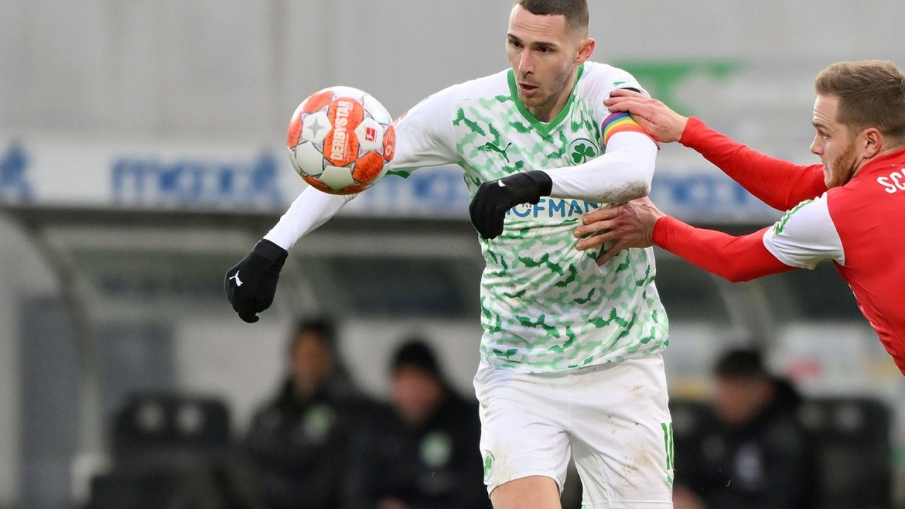 Greuther Furth v FC Koln