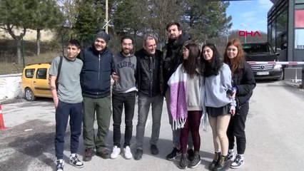 7 ÖĞRENCİ 60 SAAT YOLCULUK YAPARAK TÜRKİYE'YE ULAŞTI