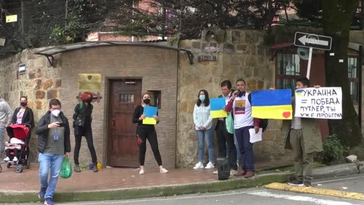 Rusya'nın Ukrayna'ya saldırıları Kolombiya'da protesto edildi