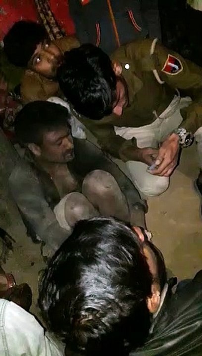 तीन गांवों से लाखों का माल पार, दो जनों को ग्रामीणों ने पकड़ा, एक की बांधकर धुनाई की