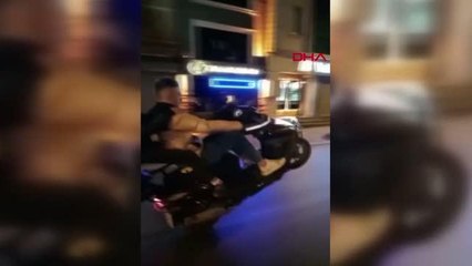 Son dakika: BEYOĞLU'NDA TEHLİKELİ YOLCULUK KAMERADA