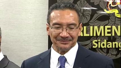 "Rumah saya pun tak ada air": Hishammuddin jadi mangsa janji kosong