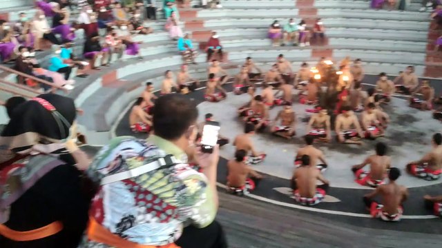 wonderful tarian kecak from uluwatu bali