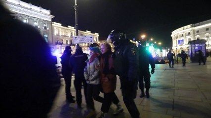 Manifestantes russos continuam a desafiar autoridades