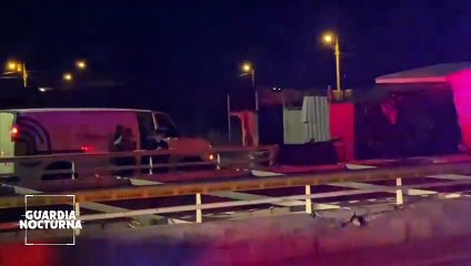 Localizan el cuerpo de una persona dentro de un un canal en el fraccionamiento Jardines del Edén, en Tlajomulco