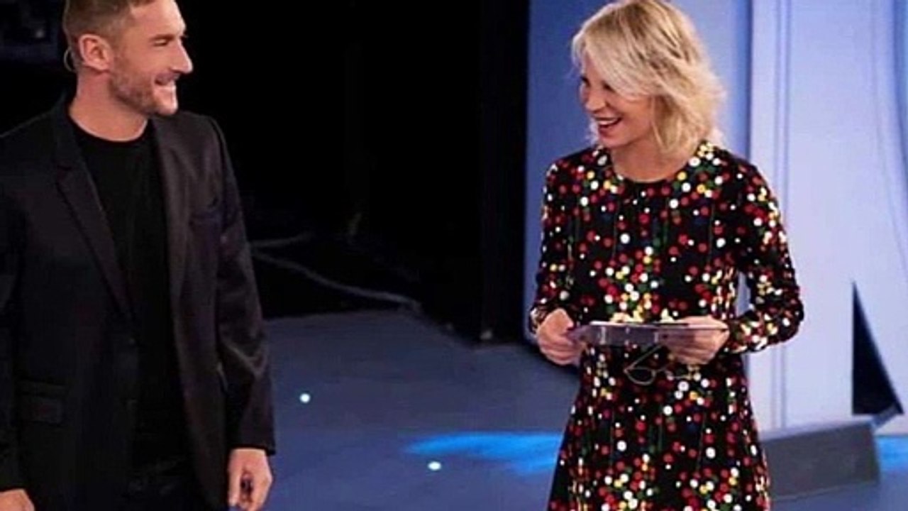 “Ma è lui”. C’è posta per te, Francesco Totti ospite la reazione (social) di Ilary Blasi