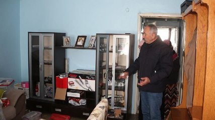 Emekli bekçinin evinin tapusu, altınları ve 1000 mermisi çalındı