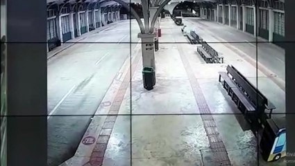 Vídeo mostra correria que terminou com homem esfaqueado no Terminal Oeste