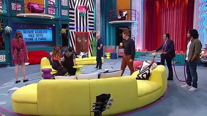 I 3 minuti di assoluto silenzio  LOL - Chi ride è fuori 2