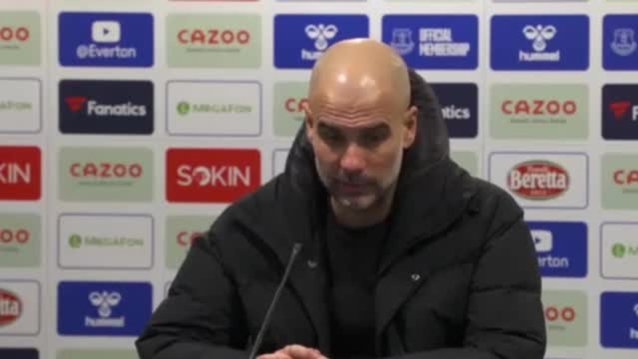 Guerre en Ukraine - Guardiola remercie les fans pour leur "beau geste" de solidarité envers l'Ukraine