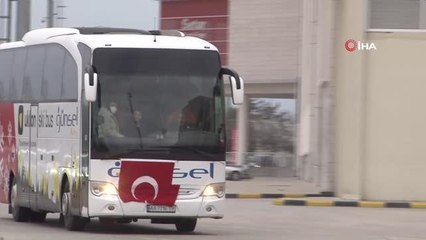 Kiev'den gelen ilk kafile yaklaşık 48 saat sonra Türkiye'ye ulaştı