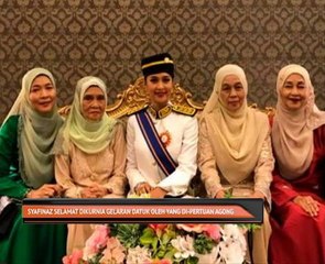 Syafinaz Selamat dikurnia gelaran Datuk oleh Yang di-Pertuan Agong