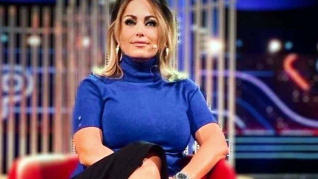 “Ecco chi vince”. GF Vip, Sonia Bruganelli se lo lascia sfuggire la bomba già rimbalza ovunque